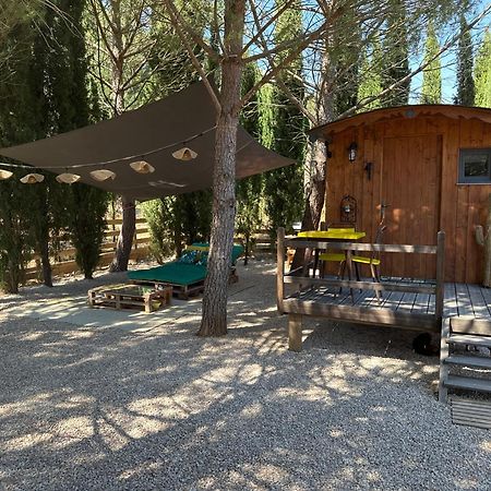 Hotel Superbe Roulotte De Charme Bagnols-en-Forêt Esterno foto